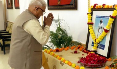 राज्यपाल पटेल ने क्रांतिसूर्य टंट्या भील को अर्पित की पुष्पाजंलि