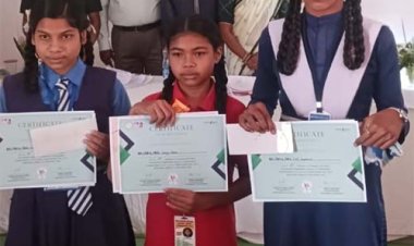 छत्तीसगढ़ की रजत जयंती वर्ष में सिरपुर में हुई पर्यटन संभावनाओं पर छात्रों की शोध प्रतियोगिता एवं संगोष्ठी, विजेताओं को मिले नकद पुरस्कार