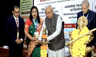 चिकित्सक, पीड़ित मानवता के सच्चे सेवक: राज्यपाल पटेल