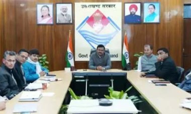 मुख्य सचिव सेतु ने की आयोग के कार्यों की समीक्षा, कहा- उत्तराखंड सेतु आयोग बनेगा उत्तराखंड का थिंक टैंक 