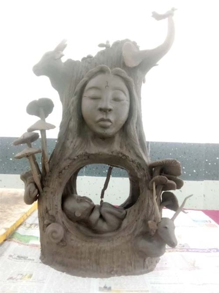 एकलव्य आदर्श आवासीय विद्यालय की छात्रा निहारिका नाग बनी राष्ट्रीय स्वर्ण पदक विजेता