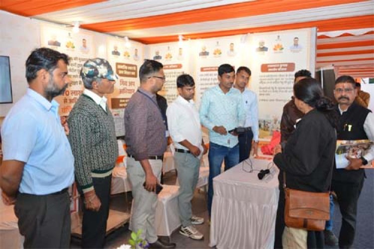 राज्य स्तरीय प्रदर्शनी:  सामाजिक न्याय एवं अधिकारिता विभाग की स्टॉल पर विजिटर्स का बढ़ा फुटफॉल