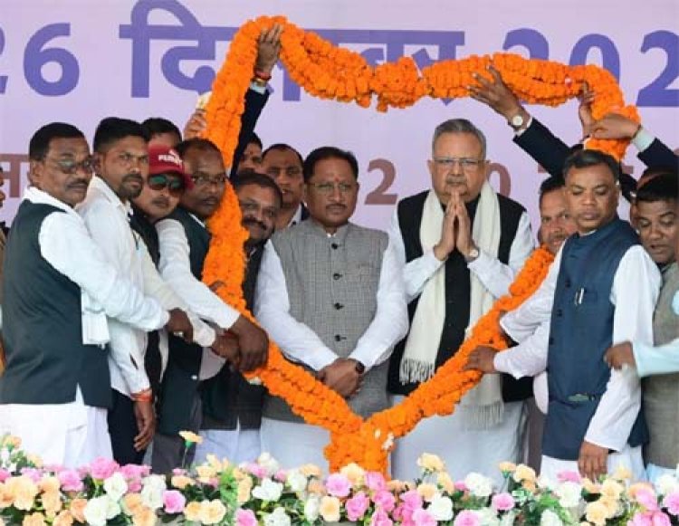 जनजातीय गौरव की स्वर्णिम विरासत: मुख्यमंत्री साय ने किया गैंदसिंह नायक की प्रतिमा का अनावरण