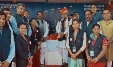 यूडीएच मंत्री झाबर सिंह खर्रा ने राष्ट्रीय स्वदेशी मेले का किया अवलोकन