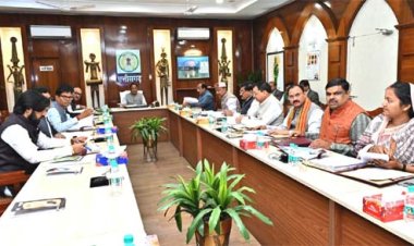 मुख्यमंत्री विष्णु देव साय की अध्यक्षता में कैबिनेट की बैठक, महत्वपूर्ण निर्णय लिए गए