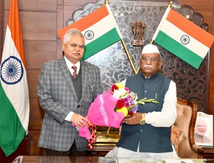 राज्यपाल से राज्य निर्वाचन आयुक्त राजेश्वर सिंह ने की मुलाकात