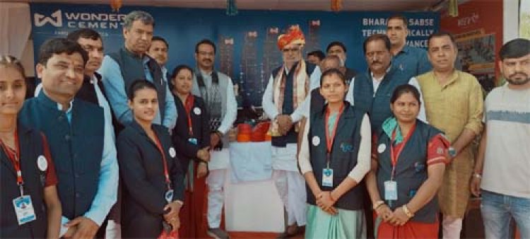 यूडीएच मंत्री झाबर सिंह खर्रा ने राष्ट्रीय स्वदेशी मेले का किया अवलोकन