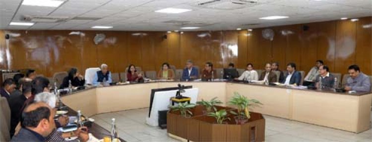 बीज विधेयक 2025 की समीक्षा बैठक: बीज विधेयक 2025 किसान हितों की रक्षा में ऐतिहासिक कदम: कृषि एवं उद्यानिकी मंत्री