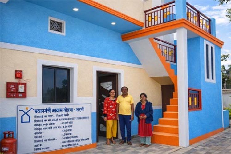 कच्चे मकान से पक्के आशियाने तक : प्रधानमंत्री आवास योजना ने बदली शिवानी के परिवार की जिंदगी