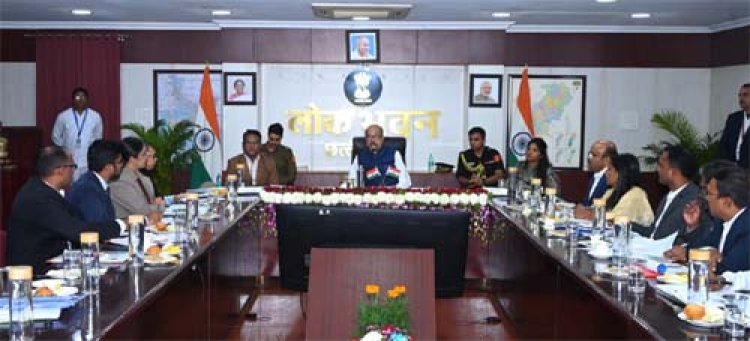 राज्यपाल रमेन डेका की पहल पर गोद लिए तीन ग्रामों में मार्च तक योजनाओं के शत-प्रतिशत क्रियान्वयन का लक्ष्य