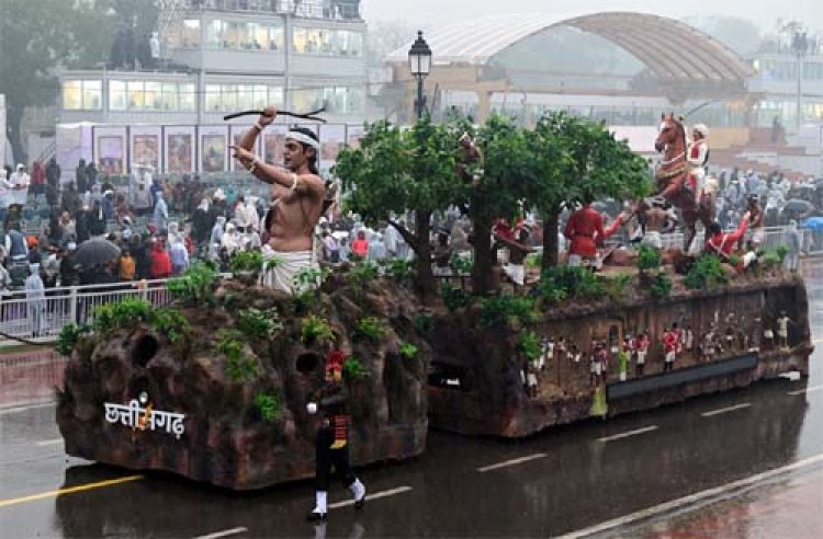 देश के पहले जनजातीय डिजिटल संग्रहालय की थीम पर कर्तव्य पथ पर सजी छत्तीसगढ़ की झांकी: फुल ड्रेस रिहर्सल में छत्तीसगढ़ की झांकी ने दिखाई जनजातीय संस्कृति की जीवंत झलक