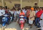 उपमुख्यमंत्री विजय शर्मा की तत्परता से दो दिव्यांगों को मिली स्कूटी