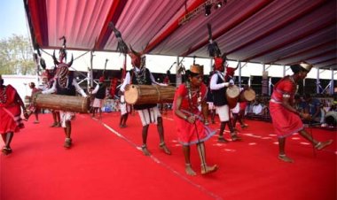 राष्ट्रपति के समक्ष बास्तानार के युवाओं ने ‘गौर नृत्य’ से बिखेरे अद्भुत लोक-रंग