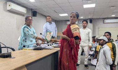 जनदर्शन में मिली त्वरित राहत: लगनी बाई को मिला राशन कार्ड