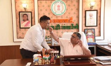 पर्यटन एवं संस्कृति मंत्री राजेश अग्रवाल के निज सहायक कौस्तुभ पांडेय को डॉ. सी.वी. रमन विश्वविद्यालय से पीएचडी की उपाधि