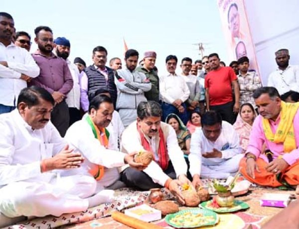 उप मुख्यमंत्री विजय शर्मा ने कवर्धा नगर के विकास के लिए रखी 2.80 करोड़ के निर्माण कार्यों की आधारशिला