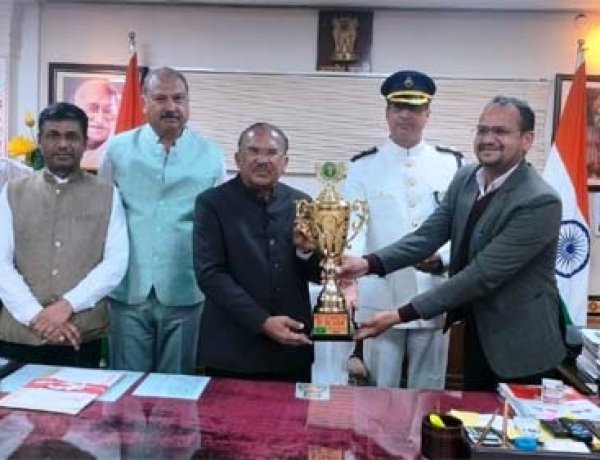 स्‍पीकर देवनानी ने विधान सभा उद्यान‍कर्मियों को दी बधाई, राजस्‍थान विधान सभा उद्यान को बेस्‍ट एक्‍जीबिटर ऑफ दी शो शील्‍ड मिली