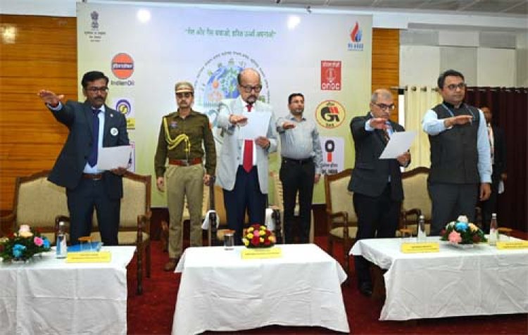 सतत् विकास  के लिए प्रकृति के साथ संतुलन आवश्यक: डेका