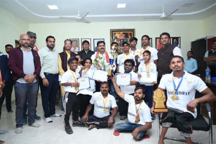 उत्कृष्ट प्रदर्शन करने वाले खिलाड़ियों ने उप मुख्यमंत्री विजय शर्मा से की सौजन्य मुलाकात