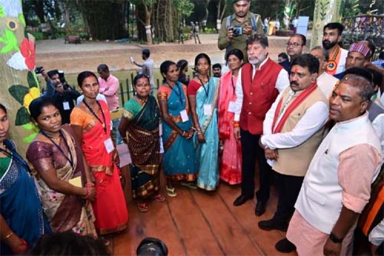 बस्तरवासियों को मिली 'जनजातीय गौरव वाटिका' की अनमोल सौगात
