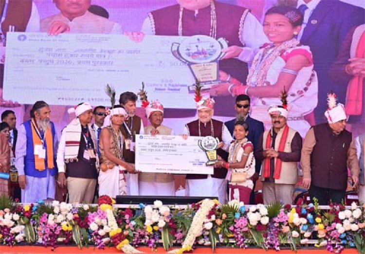 बस्तर पंडुम 2026 : माँ दंतेश्वरी की धरती पर संस्कृति का उत्सव: बस्तर पंडुम 2026 ने जीता दिल