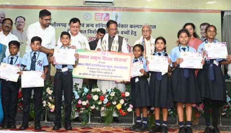 मेहनत की चमक और सरकारी संबल