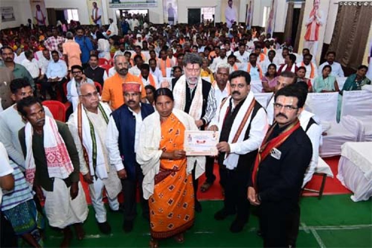 जगदलपुर के वृहद किसान सम्मेलन में उप मुख्यमंत्री विजय शर्मा हुए शामिल