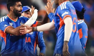 भारत ने रचा इतिहास, तीन बार T20 वर्ल्ड कप जीतने वाली दुनिया की पहली टीम