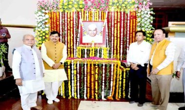 पं. कुंजीलाल दुबे का विधानसभा अध्यक्ष के रूप में कार्यकाल भुलाया नहीं जा सकता : मुख्यमंत्री डॉ. यादव