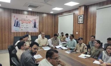 जन स्वास्थ्य अभियांत्रिकी एवं भू-जल विभाग एवं डीडवाना-कुचामन  जिले के प्रभारी मंत्री ने जिला स्तरीय अधिकारियों के साथ की समीक्षा बैठक