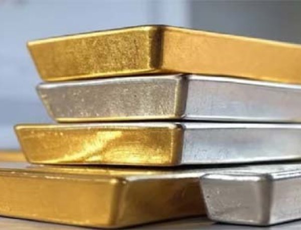 रिकॉर्ड बना रही सोने चांदी की कीमतें, जानिए आज क्या रहा रेट