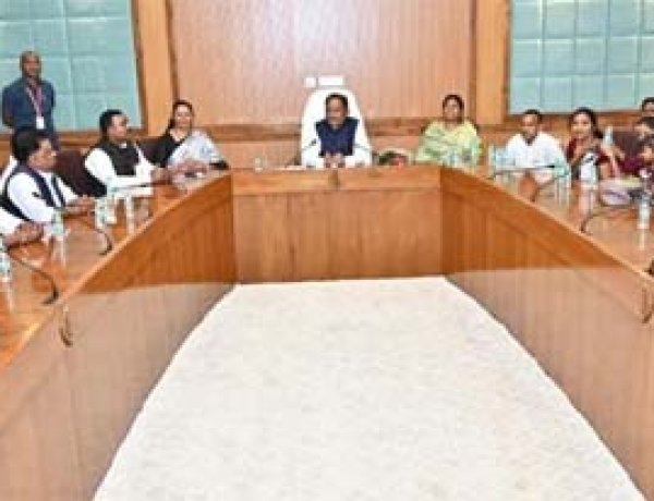 ग्रामीण विकास में सरपंचों की है महत्वपूर्ण भूमिका: मुख्यमंत्री विष्णु देव साय