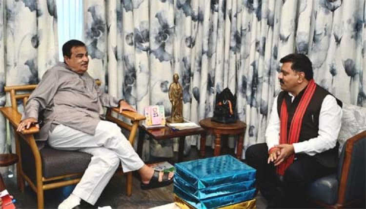 केंद्रीय परिवहन मंत्री नितिन गडकरी से मिले उपमुख्यमंत्री विजय शर्मा