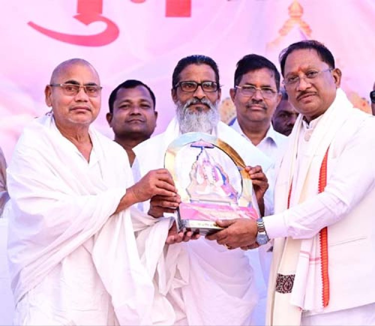 संत कबीर की वाणी समाज को जोड़ती है, सरकार का संकल्प जनजीवन संवारता है : मुख्यमंत्री विष्णु देव साय