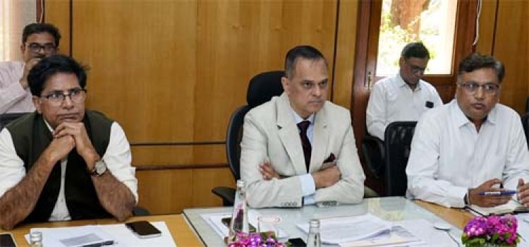 मुख्य सचिव ने की समीक्षा बैठक, प्रदेश में ग्रीष्म ऋतु के दृष्टिगत सुचारू पेयजल व्यवस्था बनाने के निर्देश