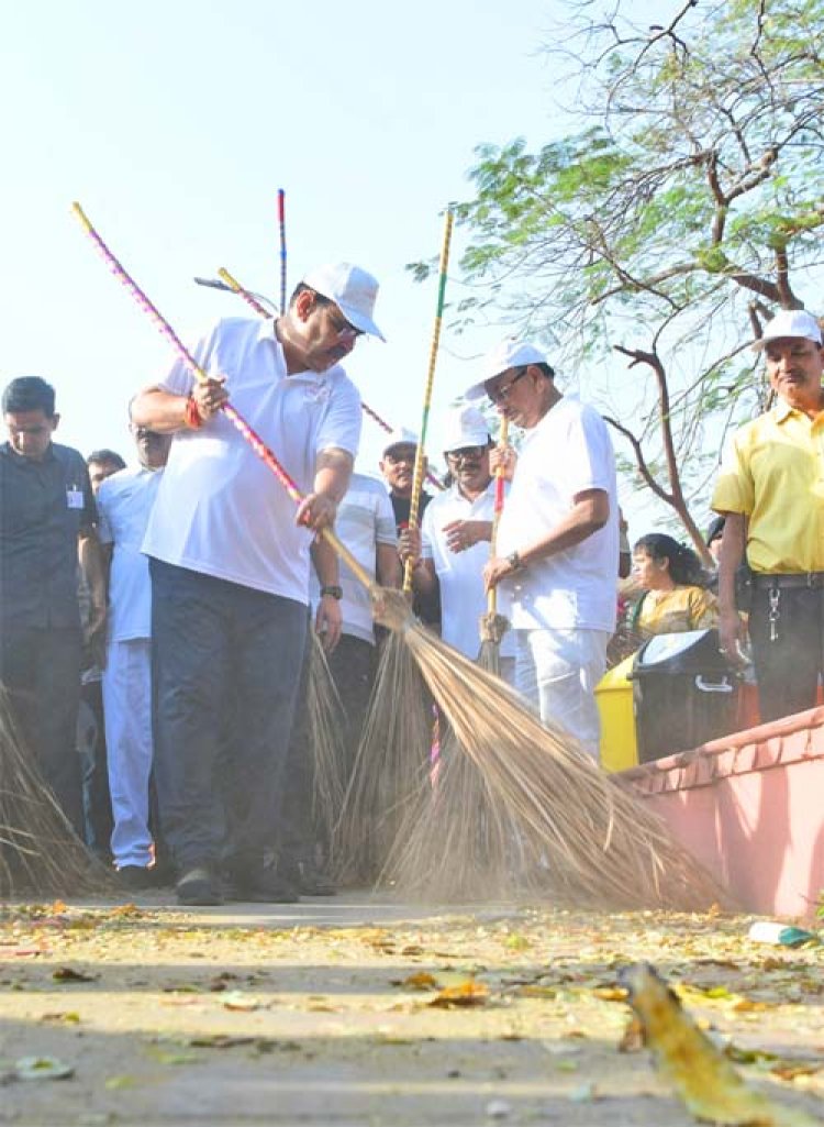 प्रदेशभर में स्वच्छता संकल्प एवं जागरूकता कार्यक्रम की शुरूआत, CM भजनलाल ने अल्बर्ट हॉल पर श्रमदान कर स्वच्छता का दिया संदेश