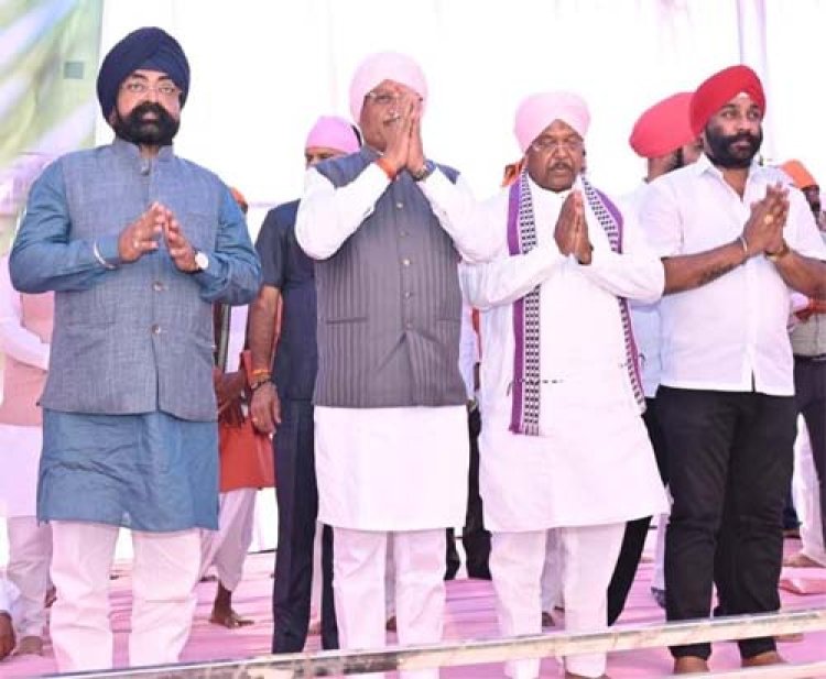 गढ़फुलझर नानकसागर में होला मोहल्ला कार्यक्रम में शामिल हुए मुख्यमंत्री विष्णु देव साय