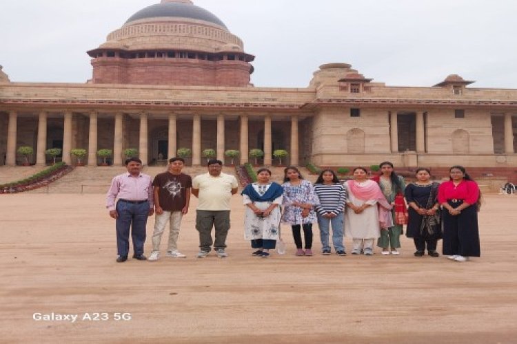 पीएम श्री स्कूलों के मेधावी छात्रों ने दिल्ली आगरा का किया शैक्षणिक भ्रमण