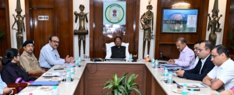 पश्चिम एशिया की परिस्थितियों पर मुख्यमंत्री की उच्चस्तरीय समीक्षा: वीडियो कॉन्फ्रेंसिंग के माध्यम से कमिश्नर, आईजी और कलेक्टरों को दिए निर्देश