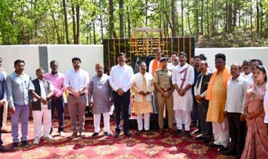 कृषि मंत्री ने वन शहीद स्मारक का किया लोकार्पण