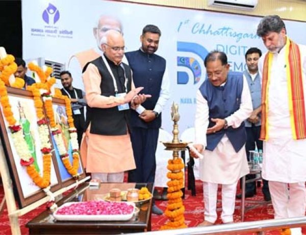 डिजिटल डेमोक्रेसी डायलॉग में मुख्यमंत्री का आह्वान: क्रिएटर्स दिखाएं बदलते छत्तीसगढ़ की नई पहचान