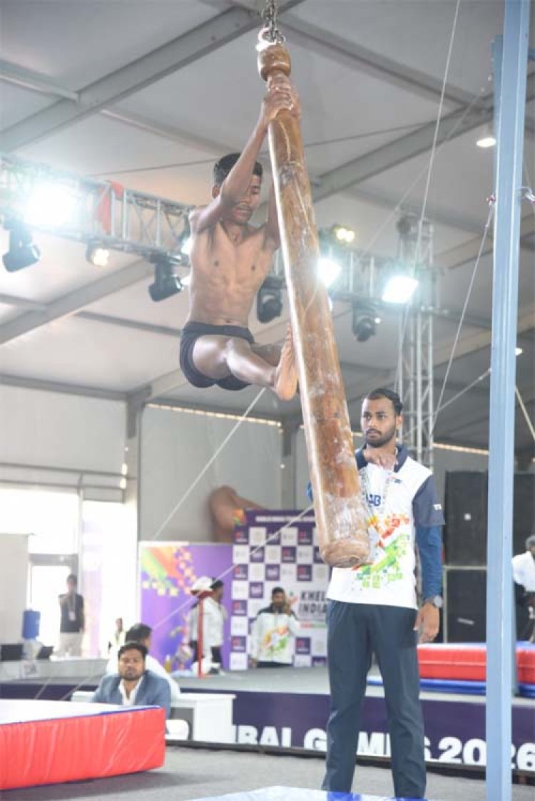 गांधी स्टेडियम अंबिकापुर में मल्लखंभ का भव्य शुभारंभ, खेलो इंडिया ट्राइबल गेम्स 2026 में पारंपरिक खेलों का दमदार प्रदर्शन