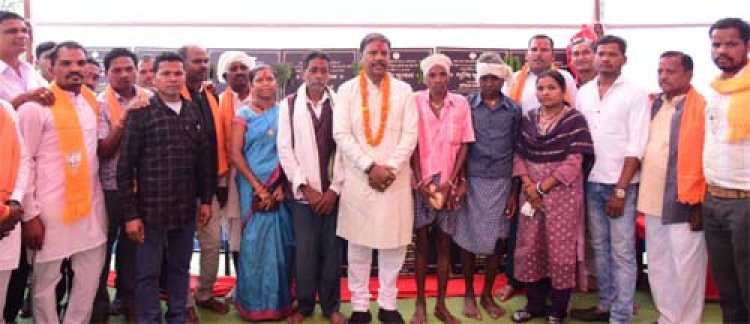 माओवाद के अंत के साथ बस्तर क्षेत्र में अब विकास को मिलेगी नई दिशा