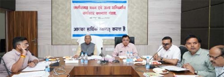 श्रमिकों के हितों की रक्षा एवं उनके समग्र विकास के लिए योजनाओं के क्रियान्वयन में पारदर्शिता एवं जवाबदेही सुनिश्चित हो : देवांगन