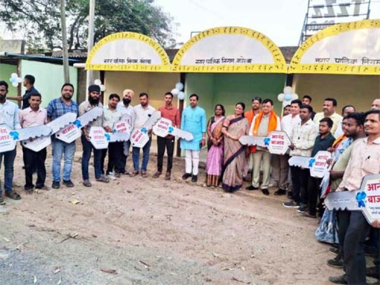 उद्योग मंत्री ने अपने जन्म दिवस पर लघु व्यवसायियों को दी आनंद बाजार वेंडिंग जोन की सौगात 