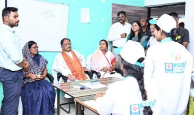 स्वरोजगार की राह पर बढ़ते कदम: मुख्यमंत्री ने RSETI में देखा ग्रामीण सशक्तिकरण का मॉडल