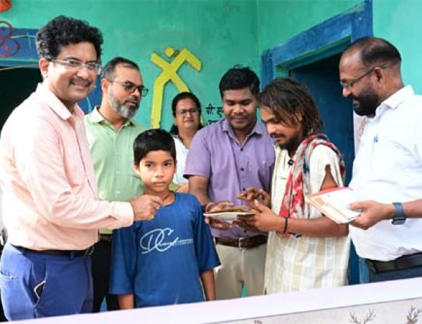 बैगा अंचल कोटा पहुंचे प्रमुख सचिव सोनमणि बोरा