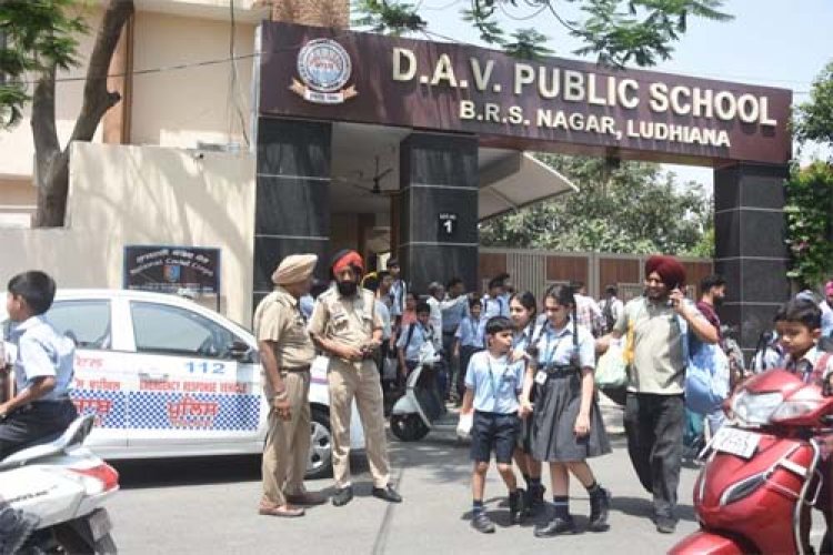 फर्जी निकली लुधियाना के निजी स्कूलों को बम से उड़ाने की धमकी  