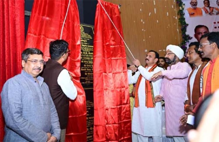 रायगढ़ के राधा कृष्ण मंदिर में वित्त मंत्री ओपी चौधरी एवं स्वास्थ्य मंत्री श्याम बिहारी जायसवाल ने की पूजा-अर्चना