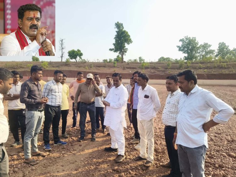 उप मुख्यमंत्री विजय शर्मा के विशेष प्रयासों से कबीरधाम में 52-52 लाख रुपए की लागत से हो रहा मिनी स्टेडियम का निर्माण